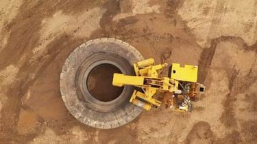 Neumáticos mineros: mirá cómo controla la Provincia el reciclado y la recuperación del caucho