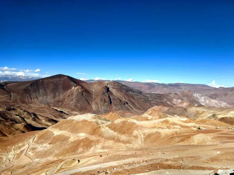 Dos áreas mineras prometedoras en manos chinas, tres años y ¿una nueva mina de oro en San Juan?
