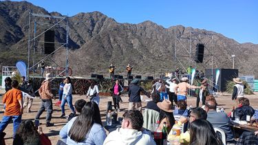 Los Luceros de Jáchal pusieron a bailar a todos en la Fiesta del Chivo, el sábado pasado en La Majadita.
