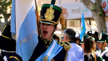 Todos los que participaron del desfile, en una galería