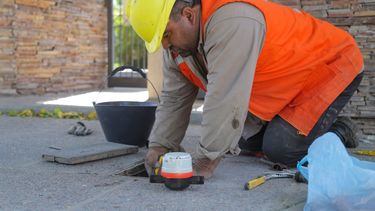 Medidores: ya registraron derroches en barrios pudientes, ¿dónde colocarán los próximos aparatos?