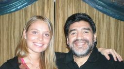 La bella cirujana sanjuanina que atendió a Diego Maradona