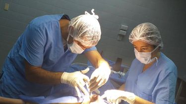 Gran avance en salud pública: realizaron la primera cirugía odontológica en quirófano en Caucete