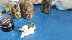 Tras una persecución en Costanera, atrapan a un sujeto con un arsenal de drogas en Chimbas Tras una persecución en Costanera, atrapan a un sujeto con un arsenal de drogas en Chimbas