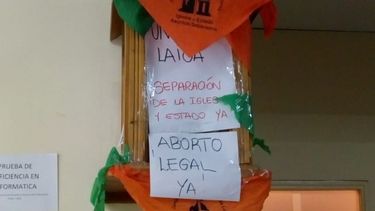 La Virgen de Filosofía bajo llave y no saben qué hacer