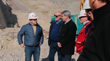 Uñac recorrió El Tambolar, la obra hidroenérgetica que da trabajo a 1.100 personas