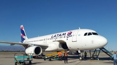 Nación y provincia intentarán resucitar la línea aérea a Chile