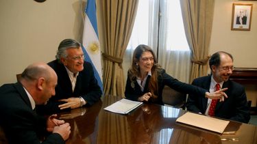 Débora Giorgi visita al Gobernador