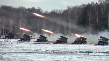 Europa se prepara ante una posible ofensiva de Rusia contra Ucrania que le obligue a intervenir en el conflicto.