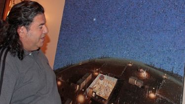 Mario Pérez expuso pinturas y dio cátedra en el Club Social