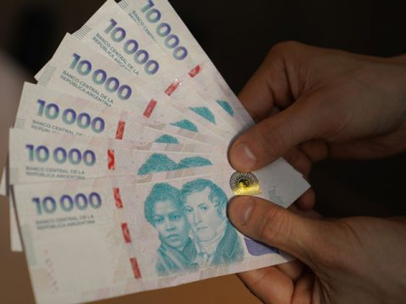 Anunciaron la fecha del pago del bono de $80.000 para la administración  pública de San Juan