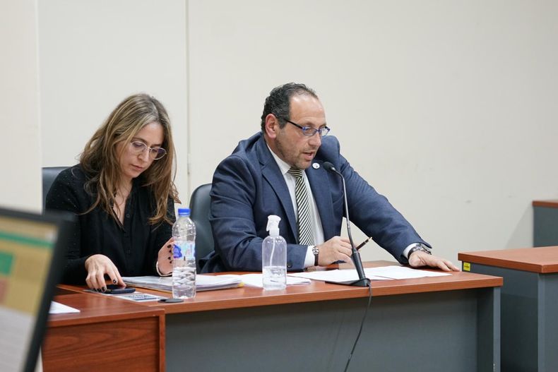 Fiscal de CAVIG Ignacio Achem junto a su ayudante