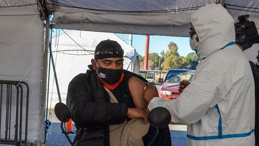 Atención: por las fuertes ráfagas de viento suspenden la vacunación en todos los Autovac