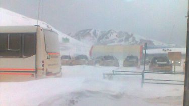 Trabajadores mineros envían sus fotos de la nevada en Lama