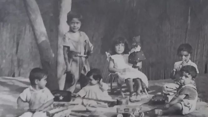 Leopoldo Mazuelos Corts y sus cinco hermanos recibieron los regalos de los Reyes Magos.