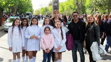 Si fuiste al desfile por Sarmiento, buscate en las fotos