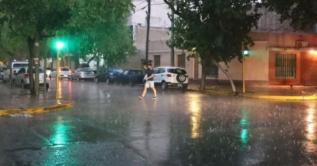 Después De Tres Días Con Viento Zonda ¿se Viene La Lluvia?