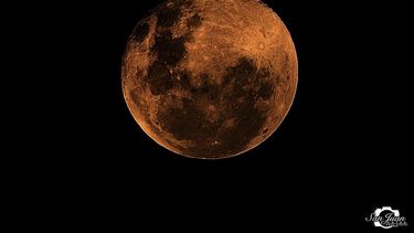 Furor en San Juan por la Luna Roja