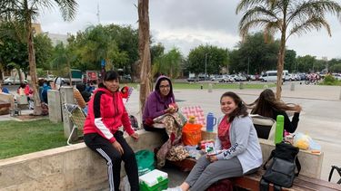 Locura por Fonsi y Abel Pintos: acampan 24 hs antes para conseguir una entrada