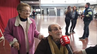 Teresa y Roberto, el matrimonio que lleva más de medio siglo votando juntos