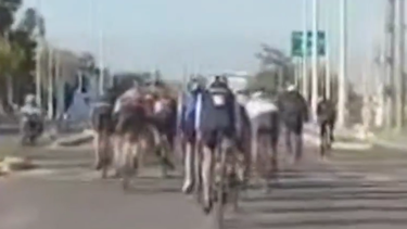 filmaron a un grupo de ciclistas ocupando varios carriles en marquesado: los vamos a... filmaron a un grupo de ciclistas ocupando varios carriles en marquesado: los vamos a...