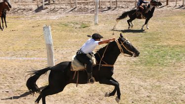 Postales de Tudcum y un festival que reúne a la familia a base de tradición y unidad