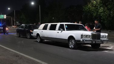 El insólito motivo por el que un vehículo icónico de San Juan complicó el tráfico en plena Circunvalación