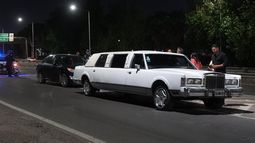 El insólito motivo por el que un vehículo icónico de San Juan complicó el tráfico en plena Circunvalación