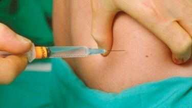 Tras un oscuro panorama, recibió el alta la chica trans operada en Córdoba