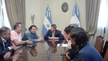 Video: Infidencias políticas, Dyango, de charla íntima con Uñac