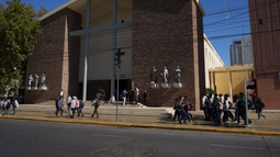 La Iglesia sanjuanina opinó sobre la baja de la edad de imputabilidad: Meter presos a los jóvenes y a los adolescentes no resuelve el problema La Iglesia sanjuanina opinó sobre la baja de la edad de imputabilidad: Meter presos a los jóvenes y a los adolescentes no resuelve el problema