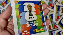 El álbum del Mundial ya se consigue, pero completarlo no es nada barato: cuánto cuesta llenarlo El álbum del Mundial ya se consigue, pero completarlo no es nada barato: cuánto cuesta llenarlo