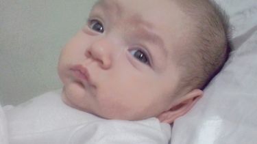 Necesita una leche especial y sus papás no pueden costearla