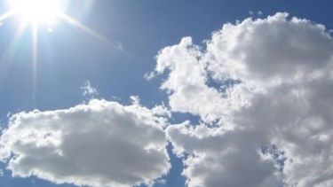 Máxima de 31º con cielo algo nublado en el arranque de semana