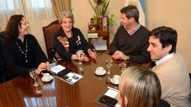 El Gobernador se reunió con Delia Giovanola y recibió La lucha que lo parió