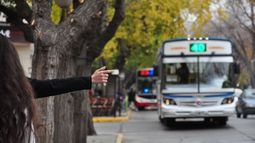 Empezó febrero y la mayoría de los colectivos no cobraron el boleto escolar