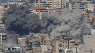 El ejército israelí continúa sus ataques contra Hezbolá a pesar del acuerdo de alto el fuego