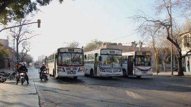 No descartan paro de colectivos durante la mañana de este jueves