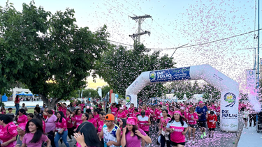 9 de Julio corrió contra el cáncer de mama en día especial dedicado a las mamás