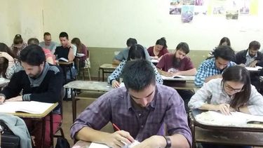 Durante el 2018 egresaron 1123 adultos sanjuaninos de la secundaria