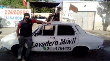El primer lavadero móvil del país: la tremenda ocurrencia de un sanjuanino en tiempos de pandemia