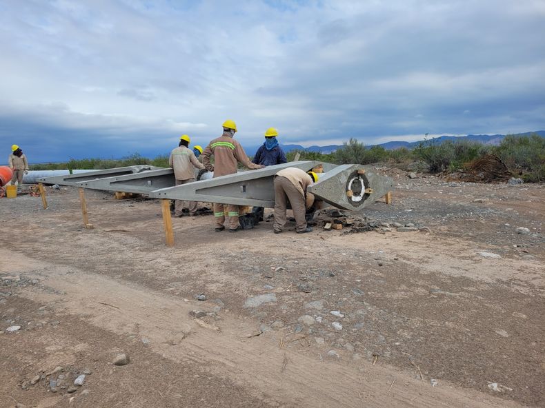 Vista de los trabajos que se realizan en Sarmiento para la construcción de la Estación Transformadora y la línea eléctrica que conectará el sur provincial con el anillo de San Juan.