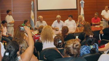 Dos ministerios serán quienes cuiden la limpieza del Parque de Mayo