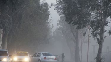 Difundieron un alerta por la llegada de viento sur