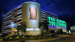 La Legislatura, iluminada con los colores de Chapecoense