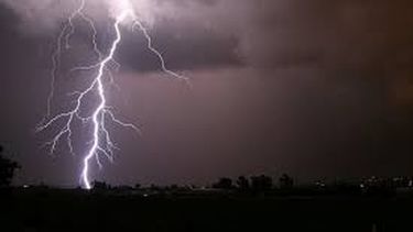 Lluvia y tormentas. el pronóstico de esta noche