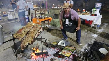 Conoce los secretos de los mejores asadores de San Juan