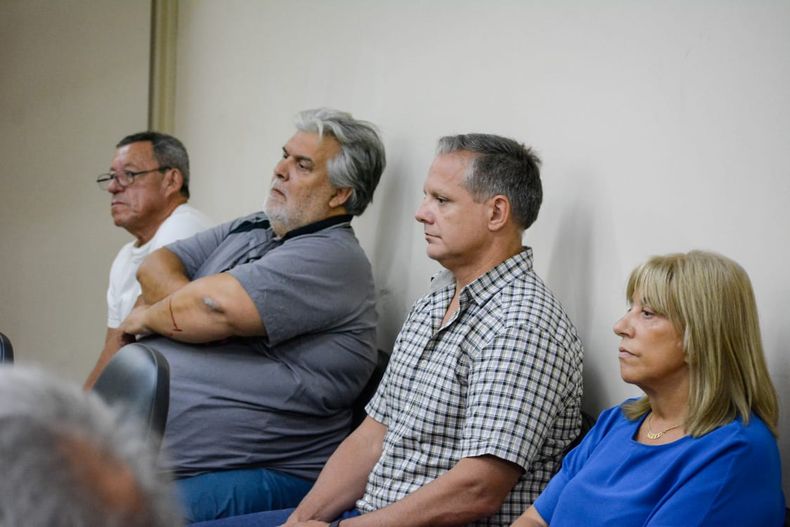 En el juicio por la estafa a la Caja MOB están acusados el odontólogo y ahora abogado Luis Minin, el médico Víctor Oberdank del Valle Fernández, el corredor inmobiliario Walter Orellano y la escribana María Isabel Carchano.