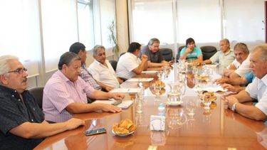 En dos días, los estatales acordaron la paritaria en el 32%