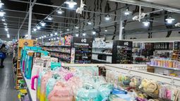 Las importadoras chinas están copando el microcentro sanjuanino. Los comercios tradicionales hablan de invasión. Las importadoras chinas están copando el microcentro sanjuanino. Los comercios tradicionales hablan de invasión.